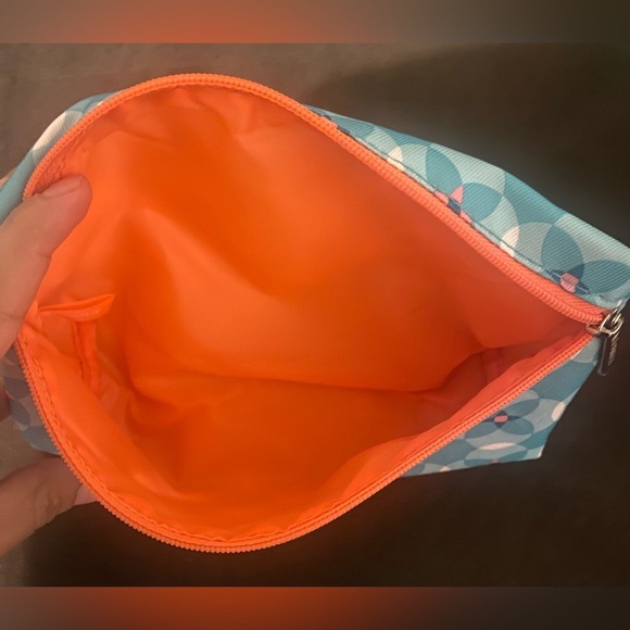 Clinique Cosmetic bag - Picture 3 of 5